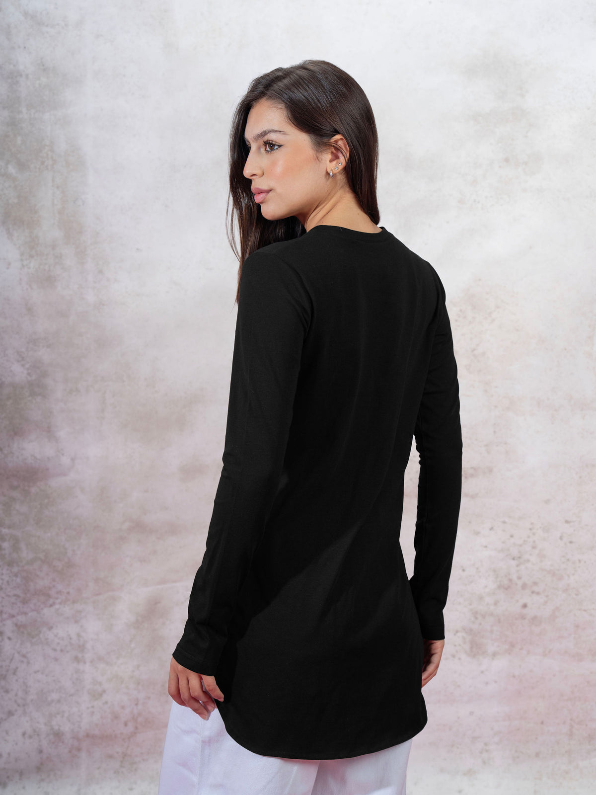 WND Black Essential Basic