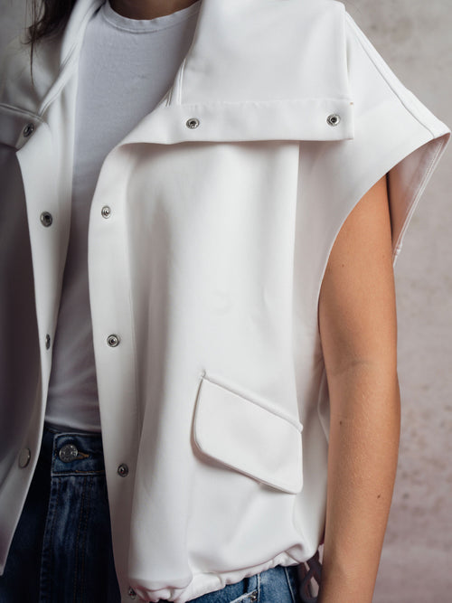 Aria Cropped Vest White