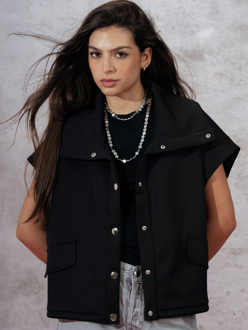 Aria Cropped Vest Black