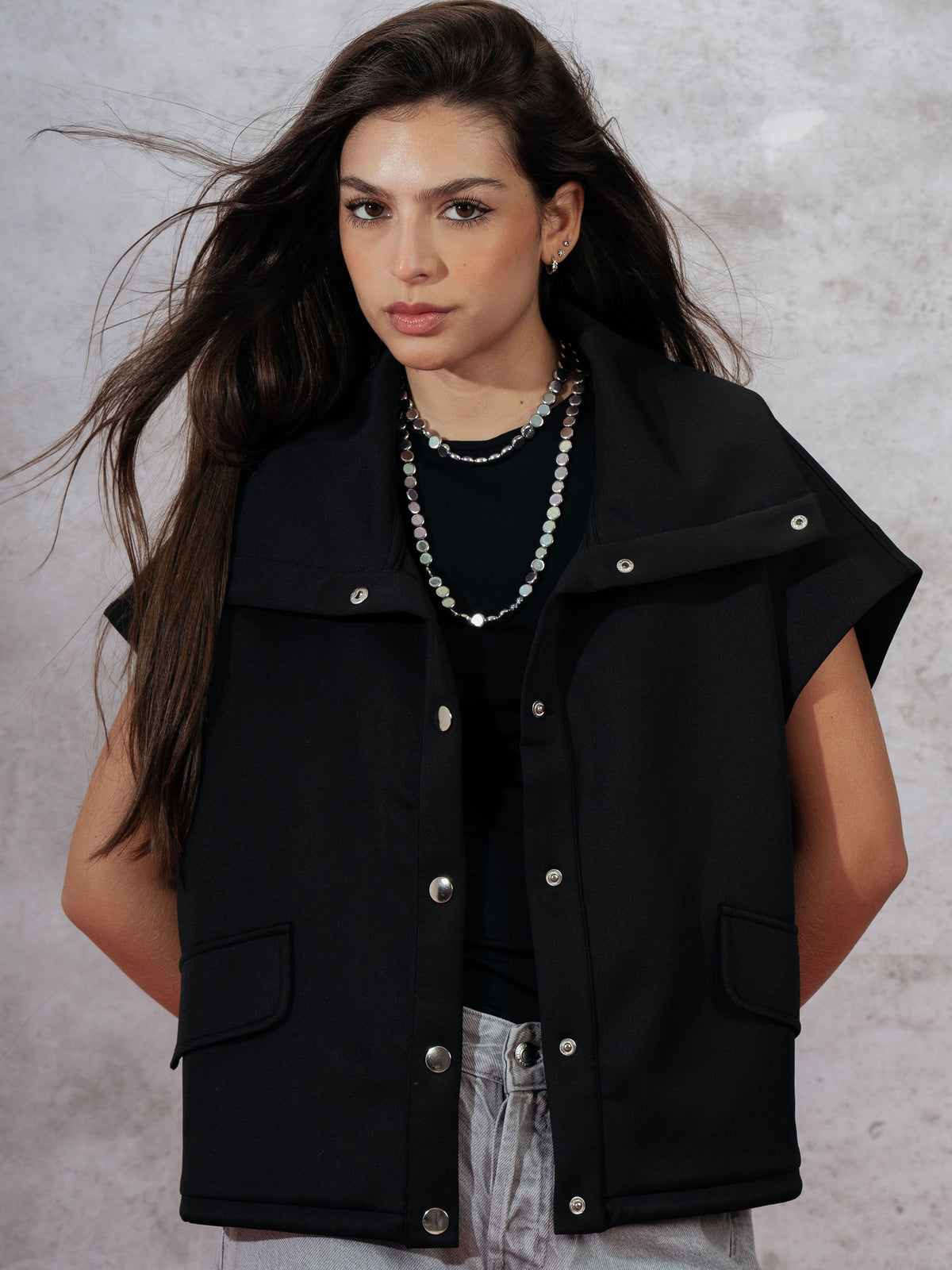 Aria Cropped Vest Black