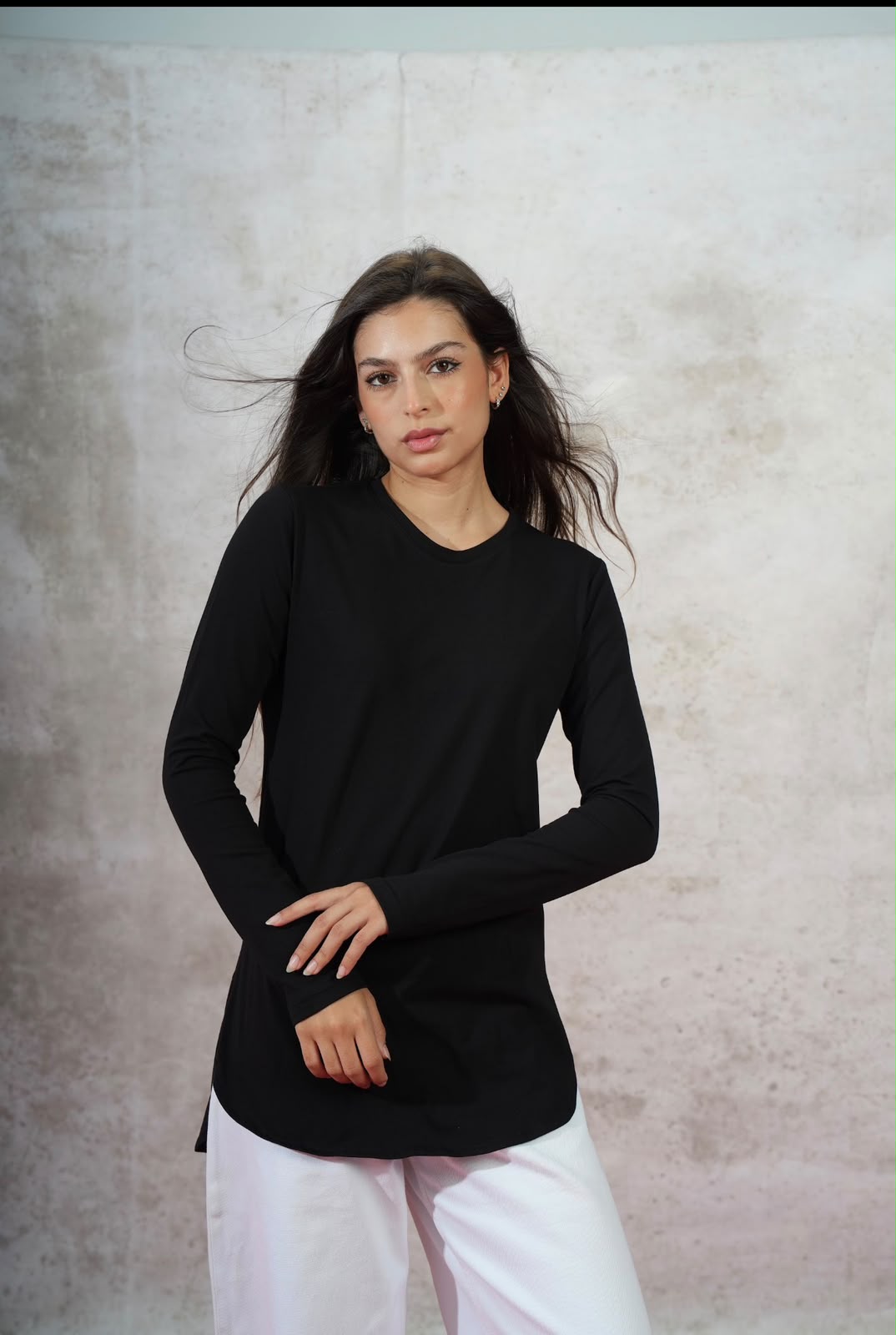 WND Black Essential Basic