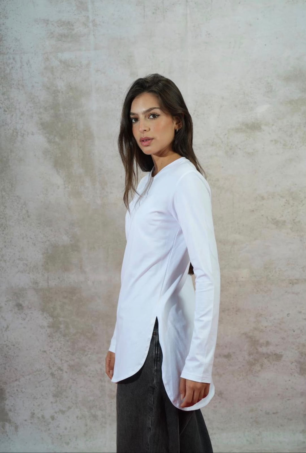WND White Essential Basic